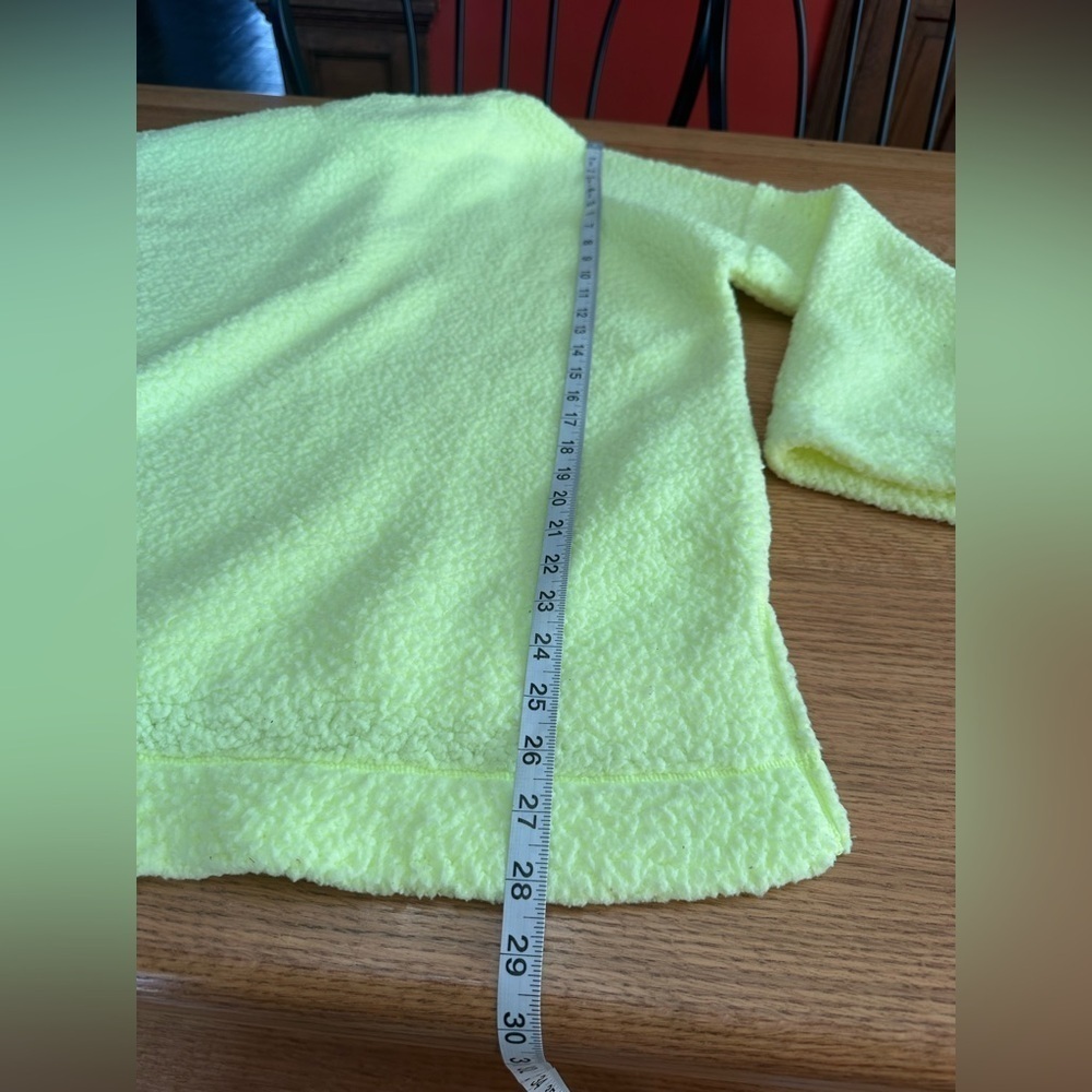 Aerie NWT Cloud Sherpa Oversized pullover tennis ball green sz medium 24” p2p - Picture 7 of 14